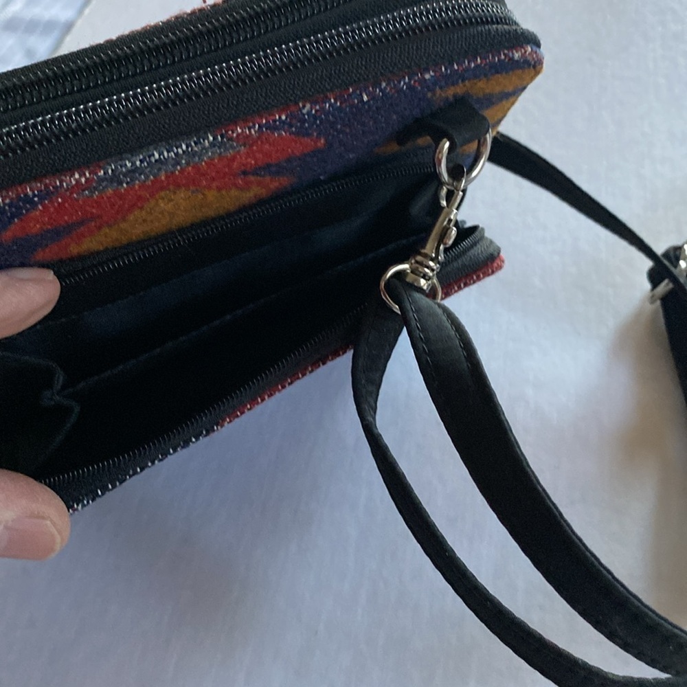 PENDLETON Women’s Wool/Cotton Blend Small Crossbody Bag - Picture 10 of 10